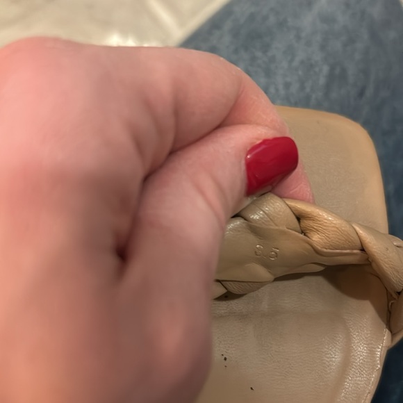 Size 8.5 women’s braided sandal color tan barely worn! - Picture 5 of 5